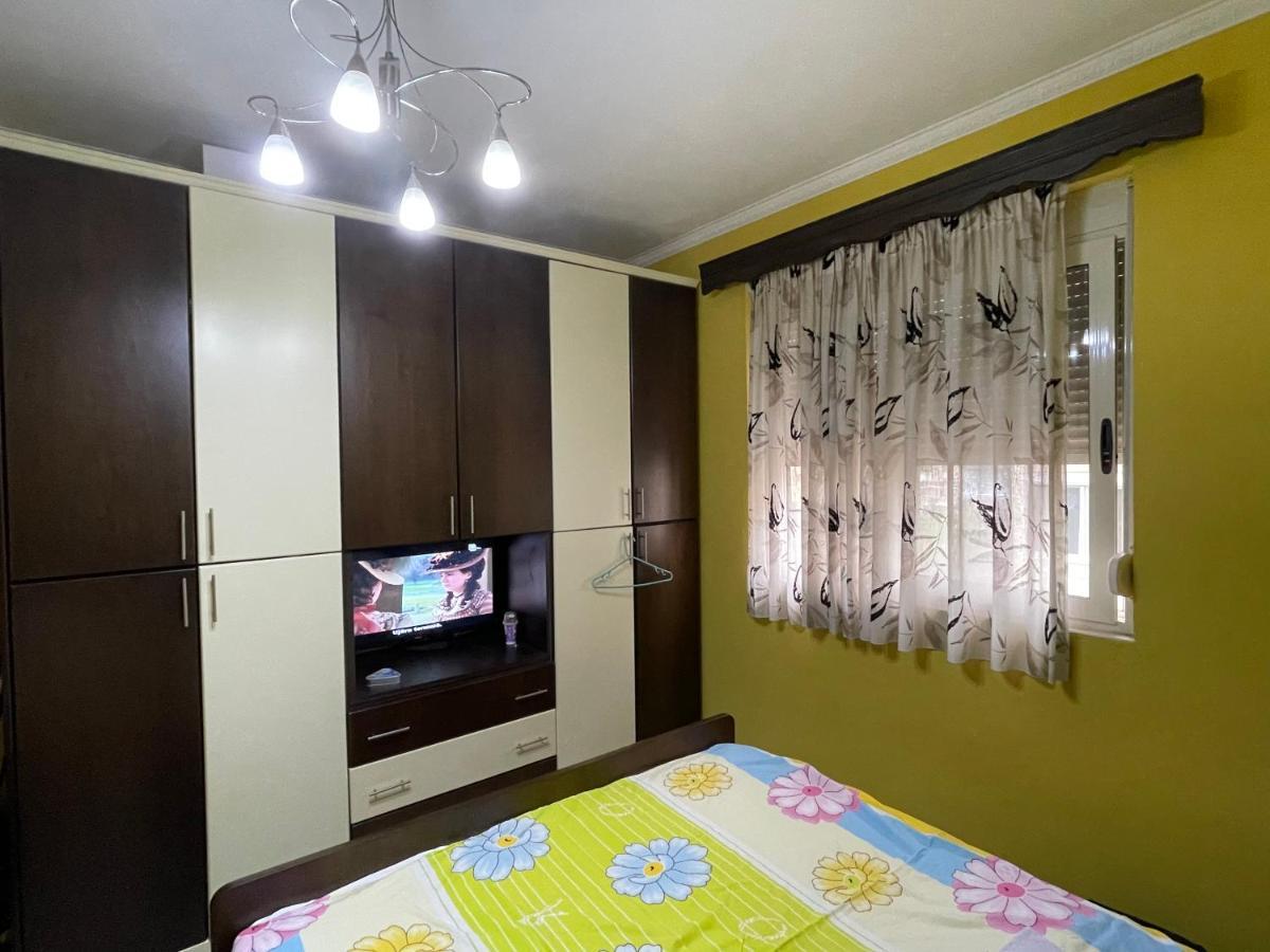 Modern Comfy With Balcony * Durrës